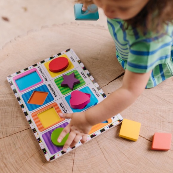 Melissa & Doug Shape Puzzle - Picture 3 of 7